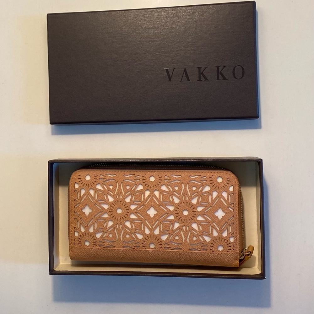 Vakko leather laser cut wallet, new in box, never used